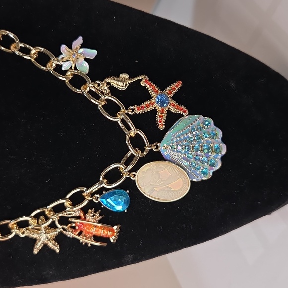 🔹️Betsey Johnson 🔹Nautical  Seashell Charm Necklace, Bracelet Ring Earring Set - Picture 8 of 17